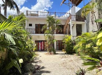 Villa · 300m² · 8 Recámaras · Venta de Hotel Familiar en Puerto Morelos