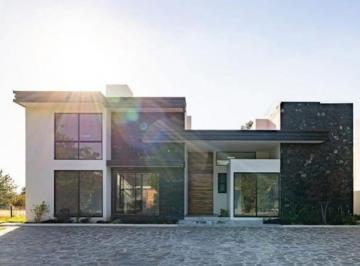 Casa de 4 habitaciones, León · Casa Nueva en Venta en Residencial El Bosque