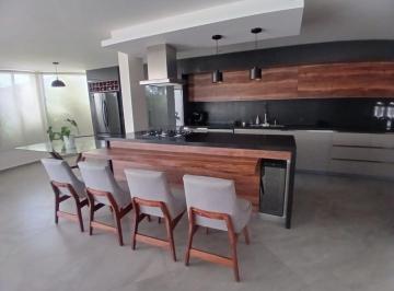 Casa · 480m² · 4 Recámaras · 2 Estacionamientos · Casa en Renta Amueblada en Villas del Campestre
