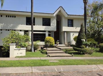 Casa de 4 habitaciones, Zapopan · Casa en Venta Azaleas Residencial, Bugambilias