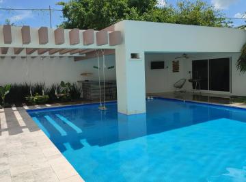 Casa · 901m² · 7 Recámaras · 4 Estacionamientos · Venta Casa en Residencial Campestre