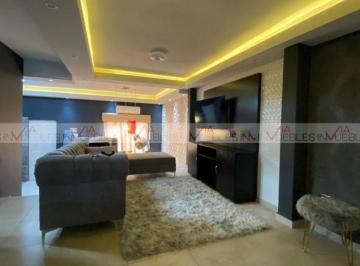 Casa · 190m² · 2 Estacionamientos · Casa en Venta en Misión Santa Catarina