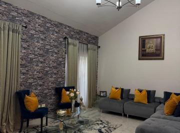 Casa de 3 habitaciones, Monterrey · Casa Excelente Ubicada