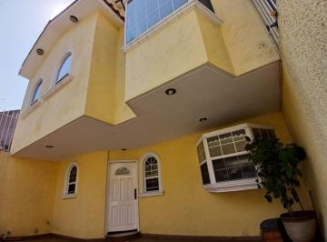 Casa de 4 habitaciones, Xochimilco · Casa en Venta Cerca de Coapa, Muy Cerquita de La Pista de Canojate