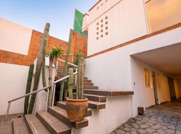 Casa · 574m² · 3 Recámaras · 8 Estacionamientos · Casa en Venta en Jardines del Pesregal
