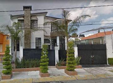 Casa de 3 habitaciones, Atizapán de Zaragoza · Casa en Venta, Colonia Villas de La Hacienda, por Remate, Excelente Oportunidad de Inversión