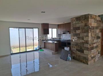 Casa de 3 habitaciones, El Marqués · Casa con Amenidades y 3 Recámaras - El Mirador. Venta