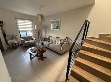 Casa de 3 habitaciones, El Marqués · Casa con Cuarto de Tv, 3 Recámaras, Amenidades. Zákia - Venta