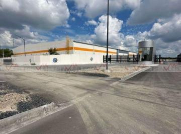 Nave industrial · 1524m² · Nave Industrial en Renta en Apodaca