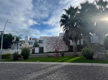 Terreno / Lote · 528m² · Terreno en Venta en Cañadas del Lago