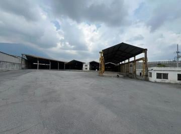 1 · Bodega Comercial en Renta en Colonia Los Urdiales
