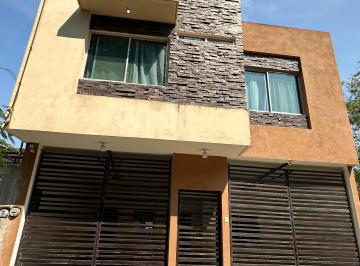 Casa de 4 habitaciones, Paraíso · Casa de 4 Recámaras Más Estudio en Planta Baja, Opción Amueblada Paraiso, Tab