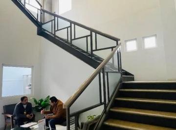 1 · Bodega Industrial con Oficinas Amuebladas Disponible en Renta