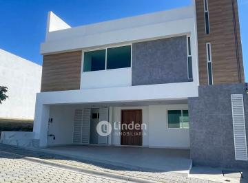 Casa · 363m² · 4 Recámaras · 3 Estacionamientos · Casa en Venta en Parque Anahuac, Lomas de Angelópolis III, Puebla.