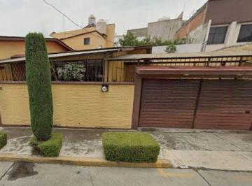 Casa de 6 habitaciones, Naucalpan de Juárez · Casa en Venta en de Los Nogales 40, Jardines de San Mateo, Naucalpan de Juárez, Méx.