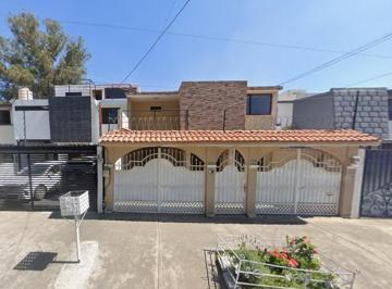 Casa de 3 habitaciones, Tlalnepantla de Baz · Casa en Venta en Las Arboledas
