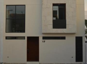 Casa · 202m² · 3 Recámaras · 2 Estacionamientos · Casa en Residencial Rio