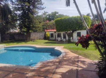 Casa de 3 habitaciones, Cuernavaca · Casa en Venta Sobre Av