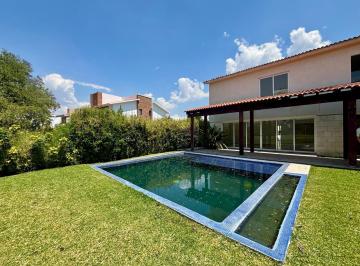 Casa en condominio · 380m² · 3 Recámaras · 3 Estacionamientos · Casa en Condominio - Fraccionamiento Paraíso Country Club