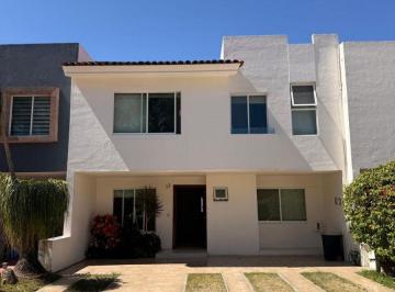 Casa de 3 habitaciones, Zapopan · Casa en Renta en Jardín Real - Agua Regia 12