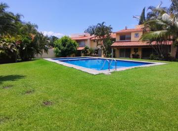 Casa en condominio · 350m² · 3 Recámaras · 2 Estacionamientos · Casa en Fraccionamiento en José G Parres, Jiutepec, Morelos