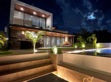 Casa 616m² Venta Cancún · Casa en Venta en Residencial Lagos del Sol, Cancún