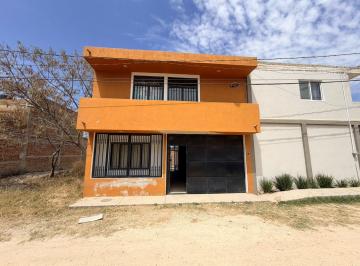 Fachada · ¡Hermosa Casa en Venta con Alberca!