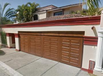 Casa de 5 habitaciones, Puerto Vallarta · Casa en Venta en Jalisco Puerto Vallarta Marina Vallarta
