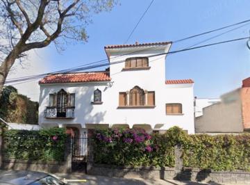 Casa de 5 habitaciones, Coyoacán · Casa en Venta en Coyoacan Ciudad de Mexico