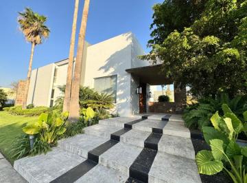 Casa en condominio de 3 habitaciones, Zapopan · Residencia de Lujo en Venta en Colinas de San Javier