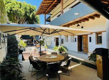 Casa de 5 habitaciones, Valle de Bravo · Casa en Venta Zona Centro/valle de Bravo