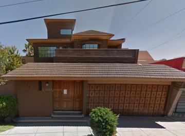 Casa de 6 habitaciones, San Luis Potosí · Enorme Propiedad en Venta en Sanluis Potosi en Zona Exclusiva a Excelente Precio!