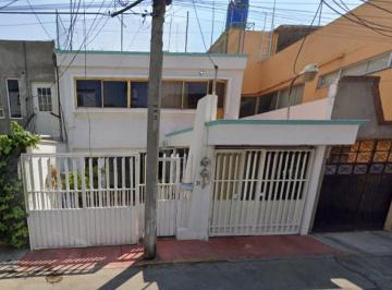 Casa de 4 habitaciones, Gustavo A. Madero · Casa en Remate - Gustavo A. Madero - San Juan de Aragón VI Secc.
