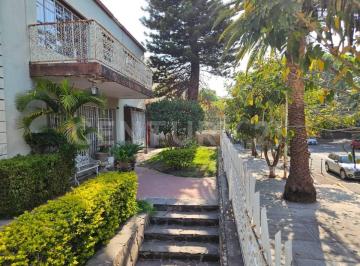 Casa · 326m² · 5 Recámaras · 2 Estacionamientos · Casa en Renta en Arcos Vallarta, Guadalajara.