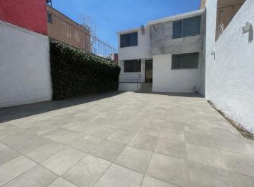 Casa de 3 habitaciones, Naucalpan de Juárez · Casa en Venta en Ciudad Satélite, Naucalpan