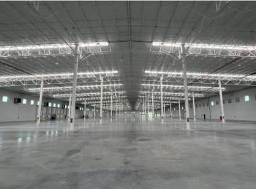 Bodega comercial · 11244m² · 159 Estacionamientos · Bodega en Renta en Nuevo León