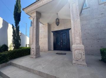 Casa · 504m² · 4 Recámaras · 4 Estacionamientos · Casa en Venta en Col. Centro, Mina, Nuevo Leon