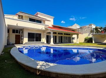 Casa · 450m² · 7 Recámaras · 5 Estacionamientos · Casa en Venta Supermanzana 15