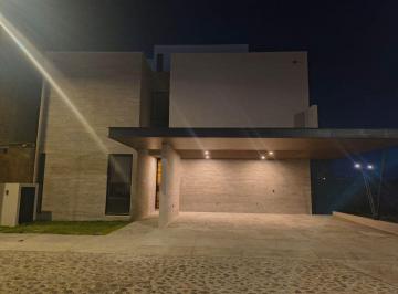 Casa de 5 habitaciones, Querétaro · Residencia de Lujo en Venta, Campanario Norte, con Sotano