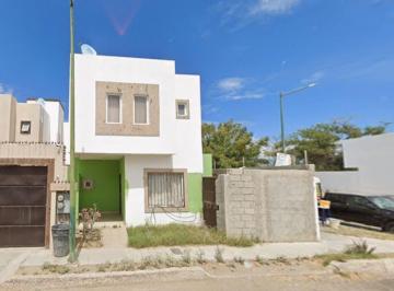 Casa de 3 habitaciones, La Paz · Se Vende Casa en Baja California Sur, La Paz, Fracc. Arbolares.