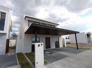 Casa de 3 habitaciones, Corregidora · Casa Magnolia en Venta en Corregidora