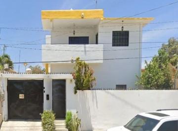 Casa en Venta de 4 habitaciones INFONAVIT · Se Vende Casa en Baja California Sur, Cabo San Lucas, Infonavit Viejo