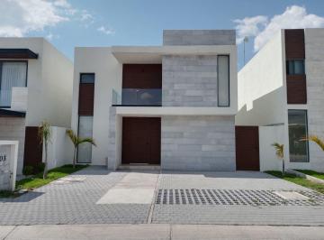 Casa de 3 habitaciones, Corregidora · Casa Olivo en Venta en Corregidora