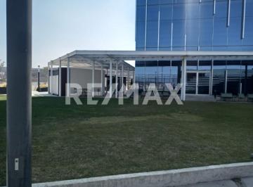 Edificio · 50 Estacionamientos · Querétaro Business Park 3 - (4)