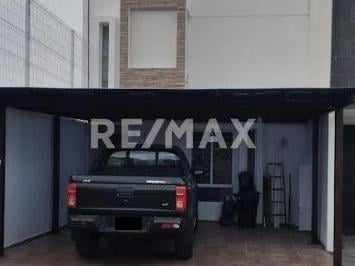 Casa · 120m² · 2 Recámaras · 4 Estacionamientos · Casa en Venta - 4