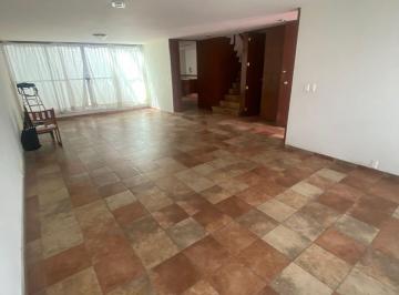 Casa · 240m² · 5 Recámaras · 4 Estacionamientos · Casa - Parque San Andrés