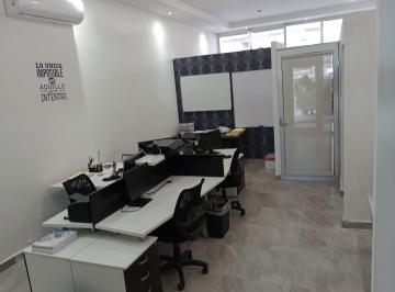 Oficina · 99m² · 2 Estacionamientos · Oficina en del Paseo Residencial