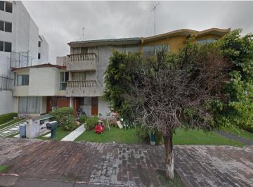 Casa de 3 habitaciones, Coyoacán · Casa en Remate Bancario en Joyas del Pedregal/coyoacan/oportunidad de Inversion