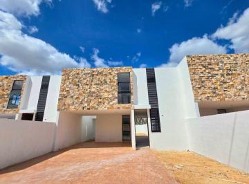 Casa de 3 habitaciones, Mérida · Casa en Venta con 3 Habitaciones, Alberca y Amplio Platio en Dzitya en Mérida, Yucatán