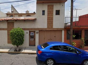 Casa de 4 habitaciones, Gustavo A. Madero · Casa con 4 Recámaras en Gustavo A. Madero